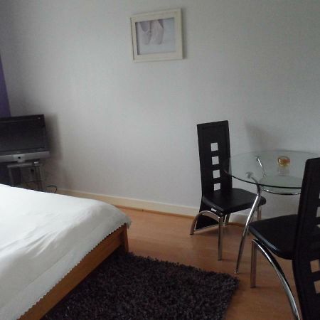 Homestay Oakridge Crescent Пейзли Екстериор снимка